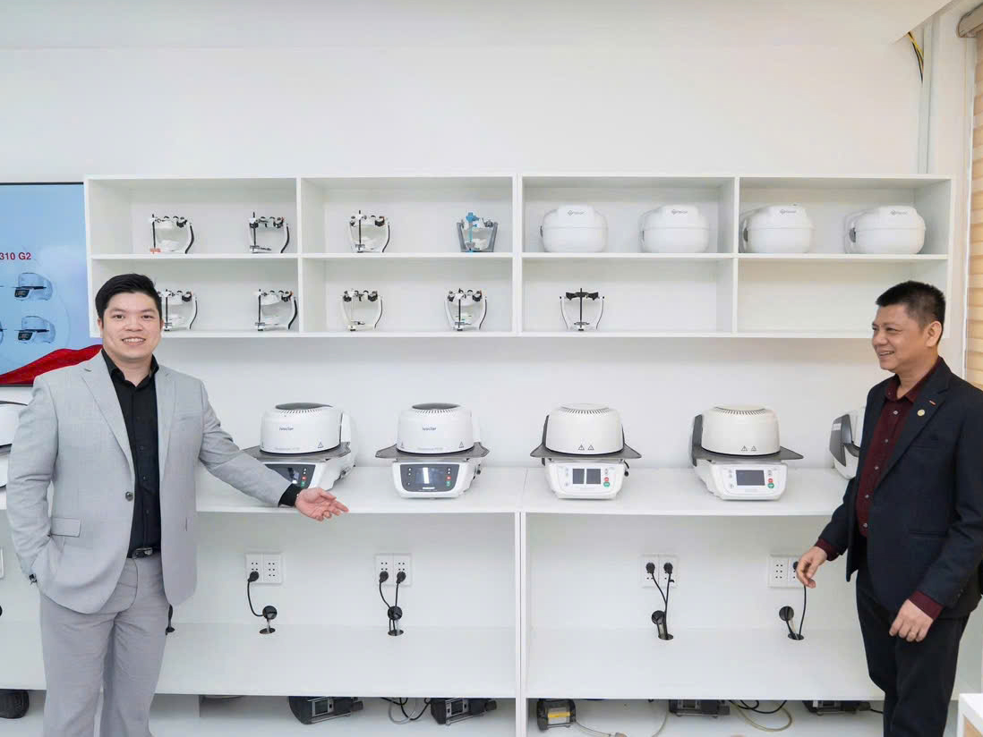 Lễ ký kết giữa Diamond Dental Group và Medent